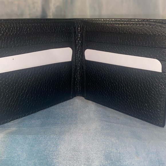 - Gucci Jumbo Men's Leather wallet NWOT with COA & Box - Picture 11 of 13